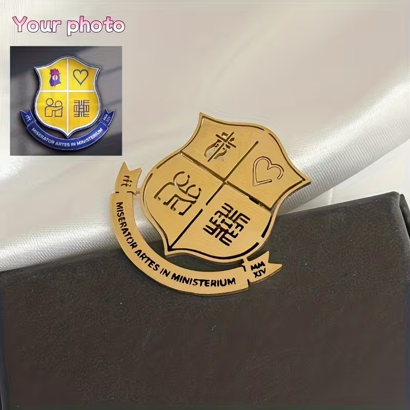 Broche com logotipo personaliz - Women Accessories Logo avaliação e preço