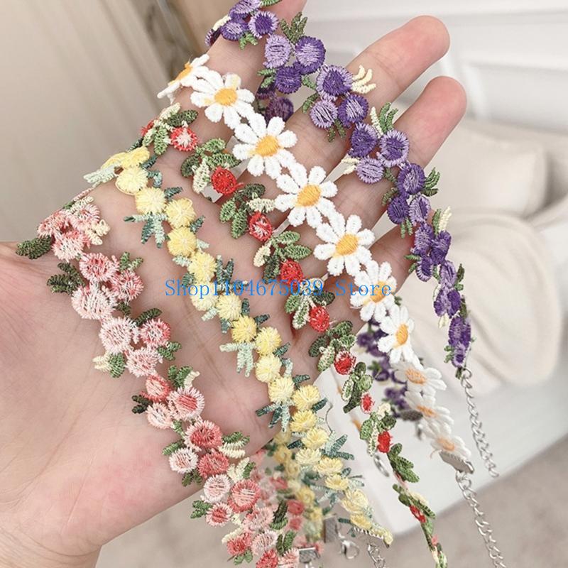 Colar Choker de Renda Bordada  - Women Accessories Pk avaliação e preço