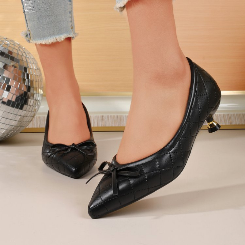 Scarpin Vintage Bico Fino Laço - Women'S Shoes And Accessories avaliação e preço